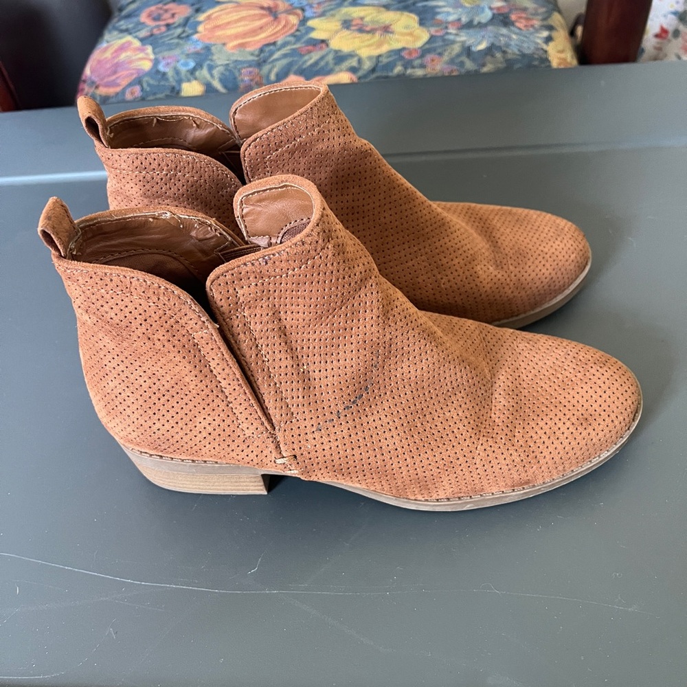 Booties - Picture 2 of 6